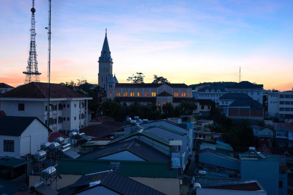 Yukkuri Boutique Hotel Dalat Exteriör bild