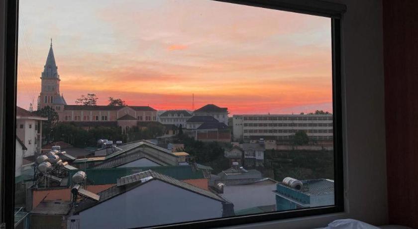 Yukkuri Boutique Hotel Dalat Exteriör bild